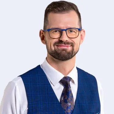 Co oznacza R w&nbsp;kółku przy firmowym logo?
